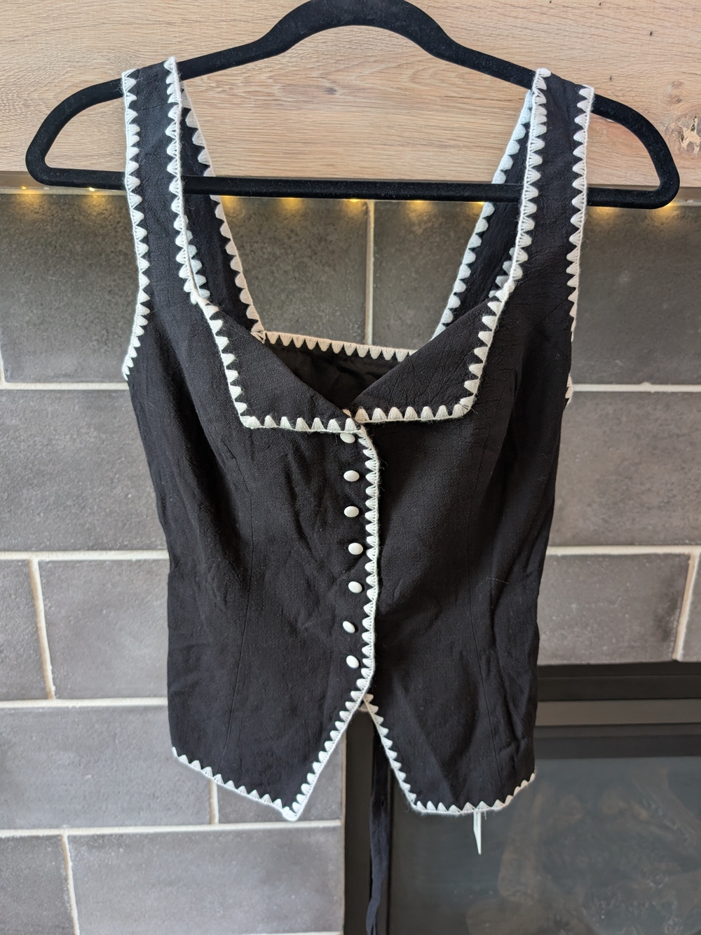 Commense Scalloped Trim Button-Front Tank